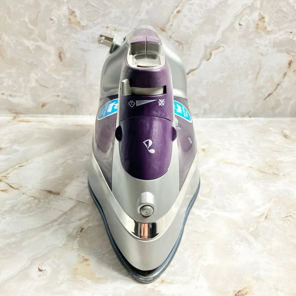 Hamilton Beach 19902R Durathon Digital Iron w/ Retractable Cord 1700W